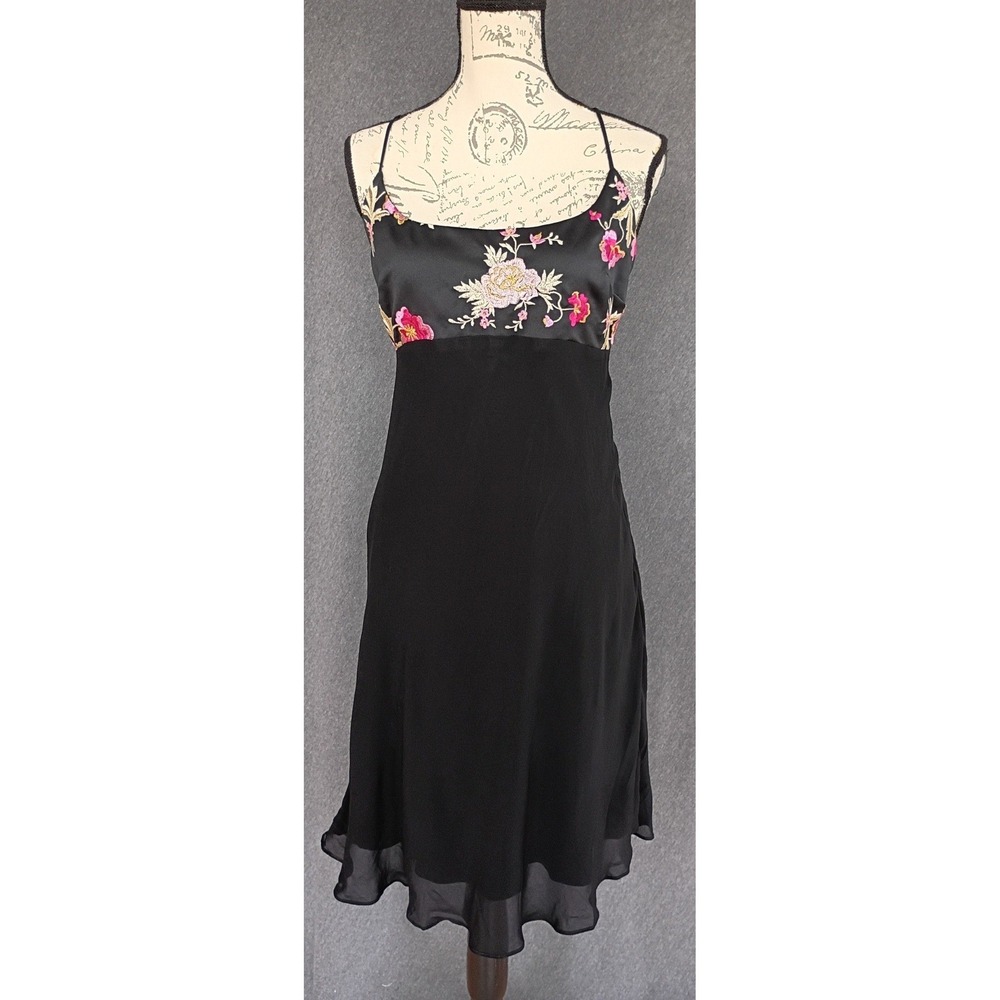 Bebe Vintage Black Floral Embroidered Babydoll Rayon Slip Dress Sz 10 Sleeveless